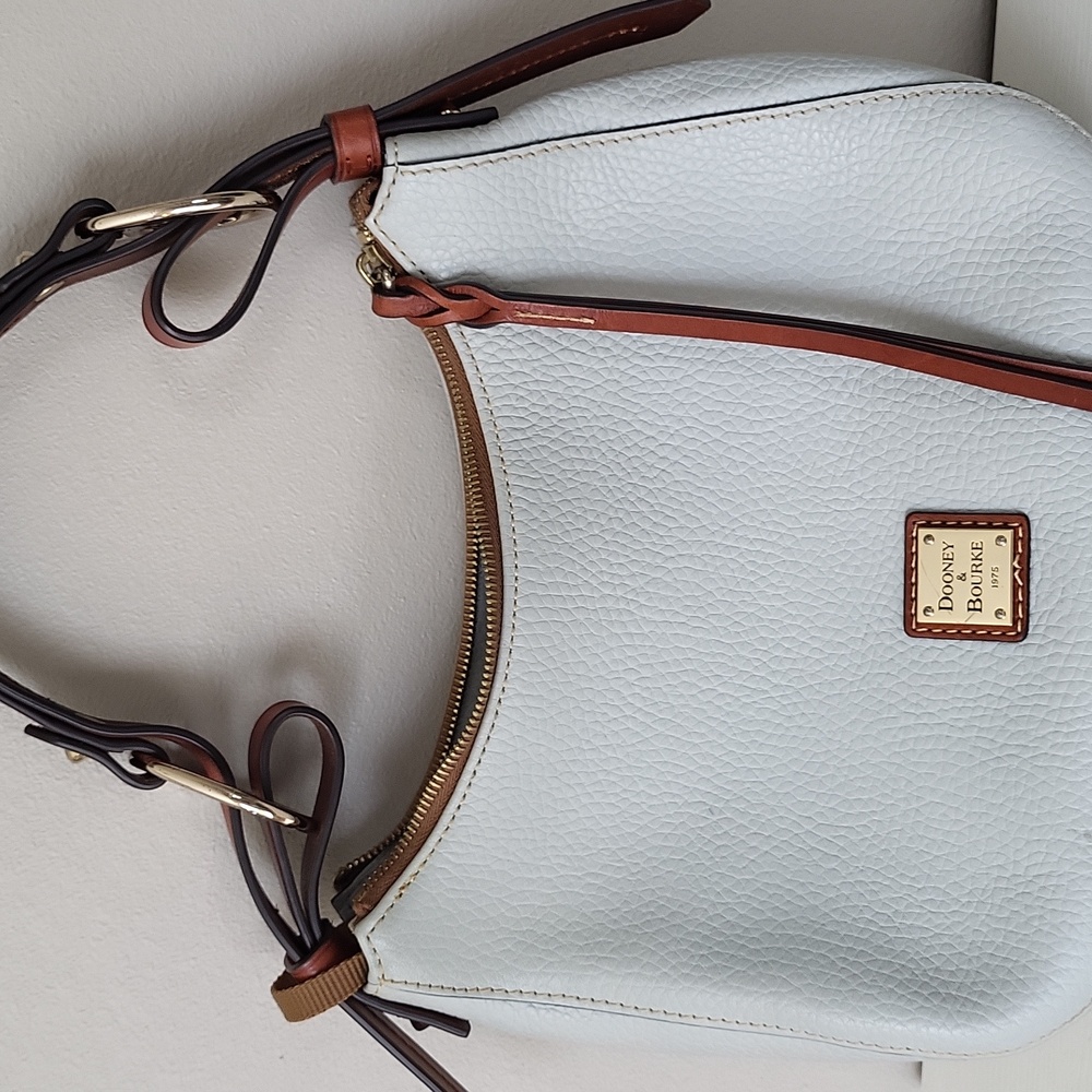 Dooney & Bourke